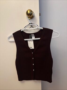 Divided Ribbed V-Neck Sleeveless Knit Top - Burgundy